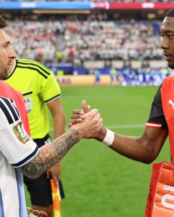 Messi rompió otro récord y la prensa internacional estalló de elogios