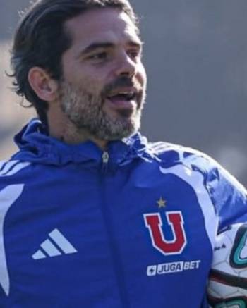 Gago volvió a dirigir después del infarto, pero Universidad de Chile perdió